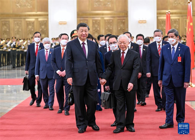Xi Jinping realiza conversa??es com chefe do Partido Comunista do Vietn?