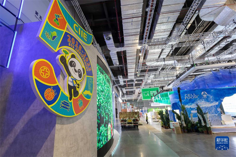 Shanghai se prepara para 5a Exposi??o Internacional de Importa??o da China 