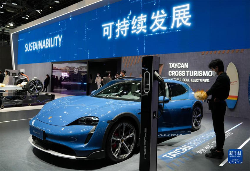 Galeria: solu??es verdes se destacam na área de exposi??o de automóveis da 5a CIIE