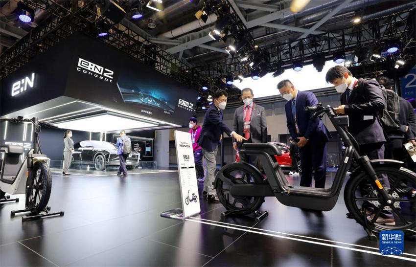 Galeria: solu??es verdes se destacam na área de exposi??o de automóveis da 5a CIIE