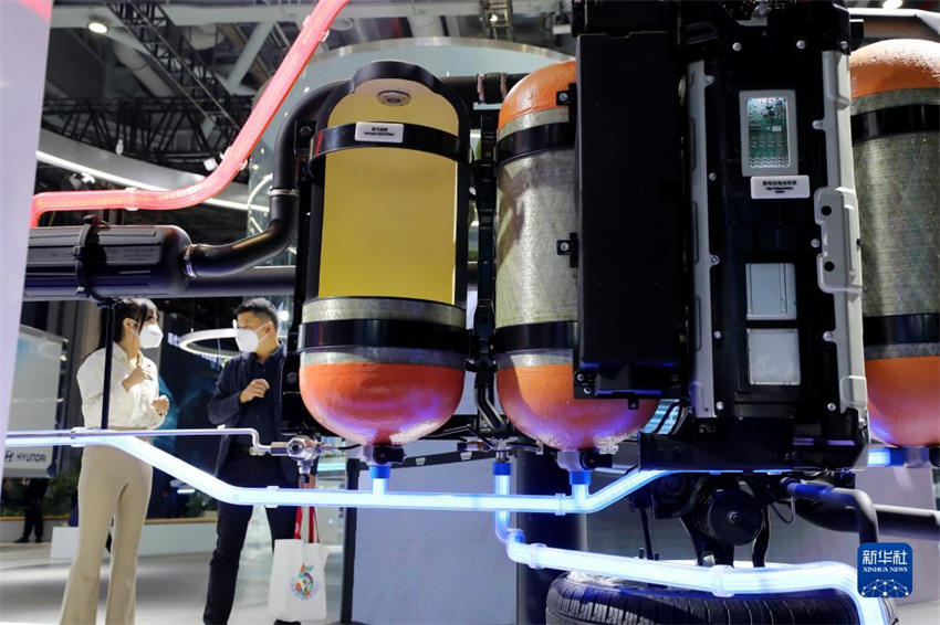 Galeria: solu??es verdes se destacam na área de exposi??o de automóveis da 5a CIIE