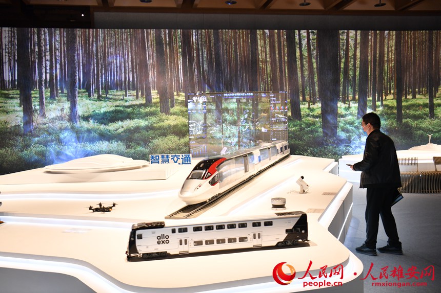 Carro voador de Xpeng exibido na 5a Semana Internacional de Design Industrial de Hebei