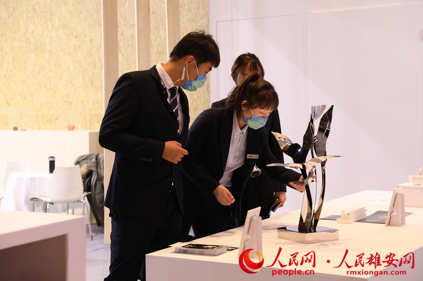 Carro voador de Xpeng exibido na 5a Semana Internacional de Design Industrial de Hebei