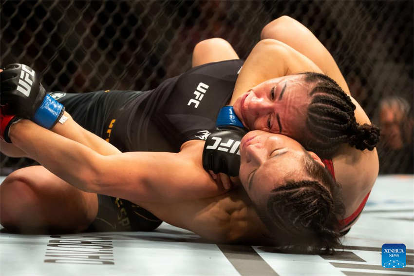 Zhang Weili reconquista cintur?o no UFC 281