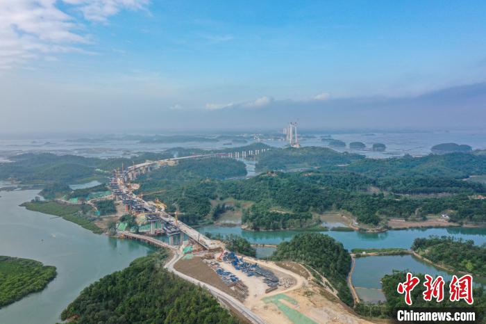 Guangxi: ponte transmarítima mais extensa está em constru??o