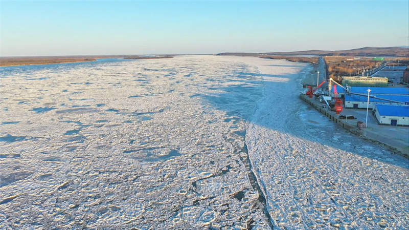 Rio Heilongjiang entra no período de “gelo flutuante”