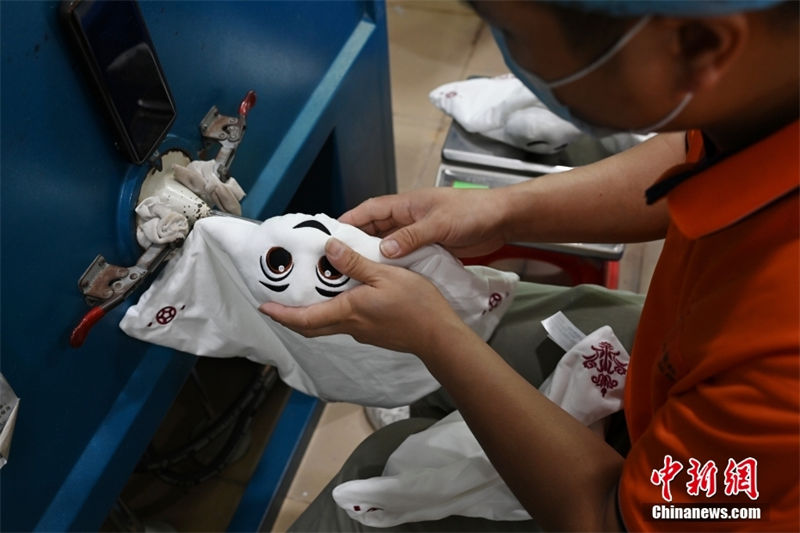 Galeria: base chinesa de fabrica??o da La'eeb da Copa do Mundo do Catar de 2022   