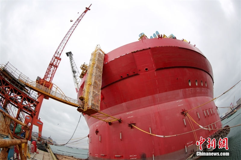 Dispositivo FPSO de fabrica??o chinesa é entregue no leste da China