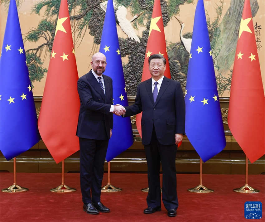 Xi Jinping realiza conversa??es com presidente do Conselho Europeu