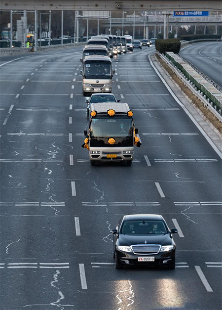 Restos mortais de Jiang Zemin transferidos para Beijing