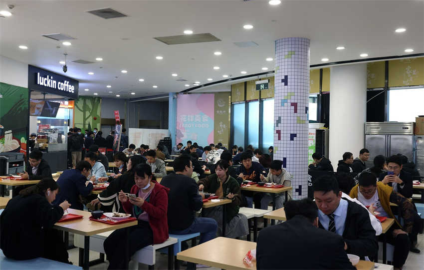 Guangzhou retoma vários servi?os públicos