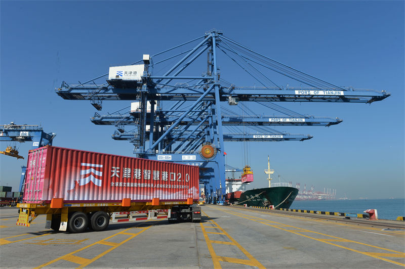 Porto de Tianjin registra volume de carga China-Europa (China-ásia) de mais de 90 mil TEUs