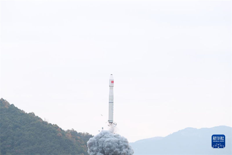 China lan?a mais um satélite de experimento espacial