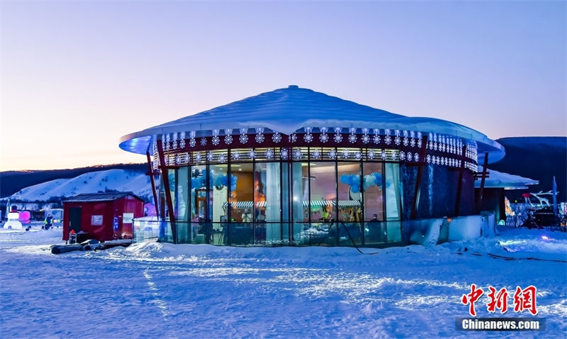 17o Festival de Gelo e Neve de Arxan é inaugurado na Mongólia Interior 