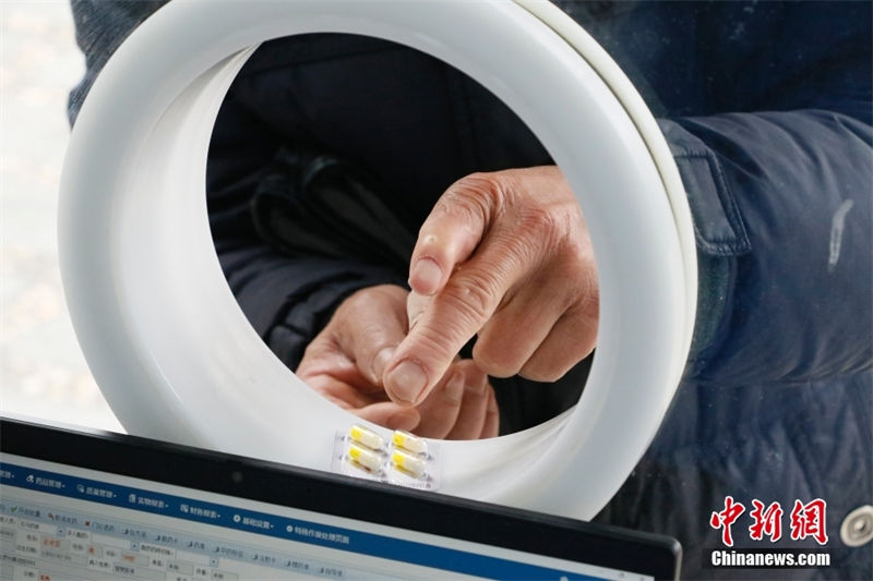 Zhejiang: cabines de tratamento da febre permitem servi?o de atendimento médico em 10 minutos