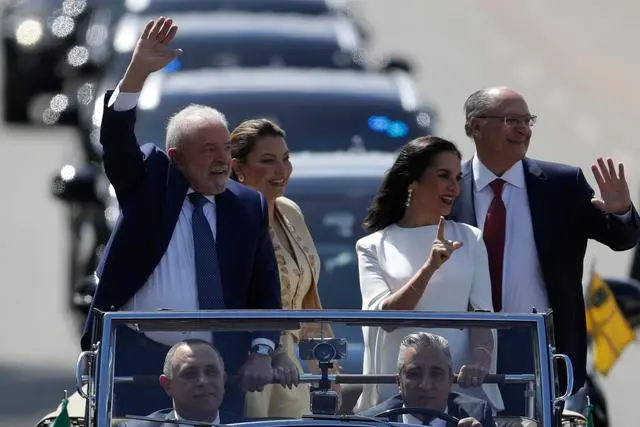 Lula da Silva tomou posse como presidente do Brasil