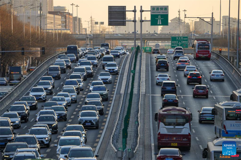 Beijing vê pico na manh? do primeiro dia útil de 2023