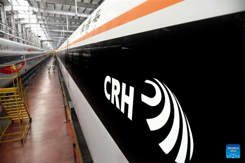 Trens-bala passam por revis?o em Qingdao para garantir opera??es durante pico do Festival da Primavera