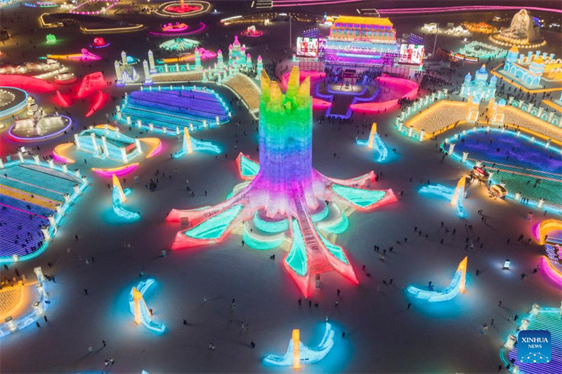China: 39o Festival Internacional de Gelo e Neve foi inaugurado em Harbin