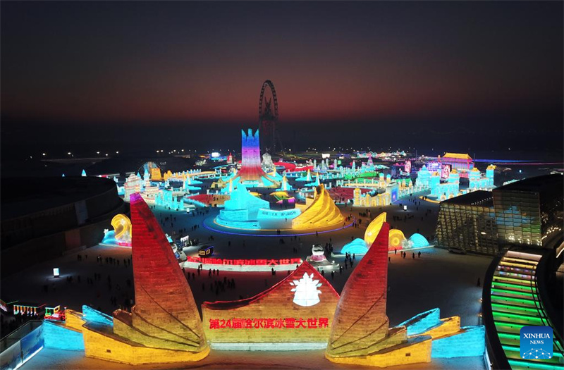 China: 39o Festival Internacional de Gelo e Neve foi inaugurado em Harbin