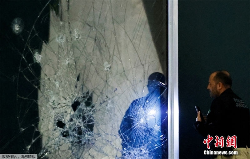 Galeria: Congresso brasileiro e outras institui??es após ataques