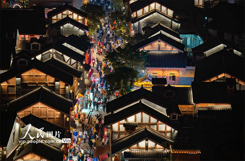 China registra mais de 300 milh?es de viagens domésticas durante feriado