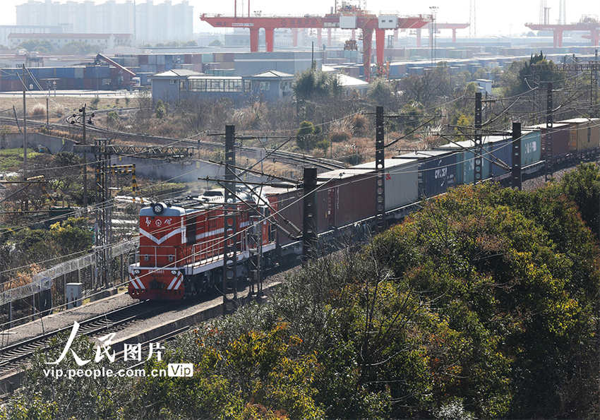 Yiwu: linha ferroviária China-Europa registra aumento de circula??o de 172.1%