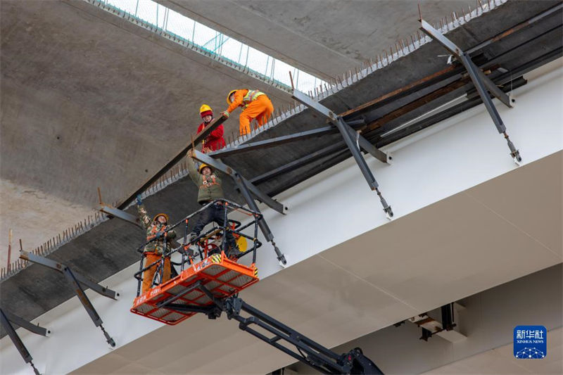 Zhejiang: constru??o de via expressa Hangzhou-Shaoxing-Ningbo entra em fase final