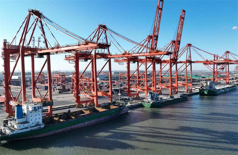 China: movimenta??o de mercadorias no porto de Tangshan ascende ao segundo lugar mundial