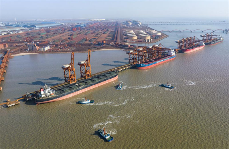 China: movimenta??o de mercadorias no porto de Tangshan ascende ao segundo lugar mundial
