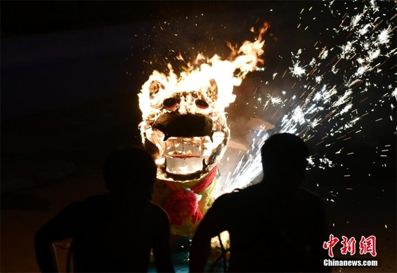 China celebra o Festival das Lanternas