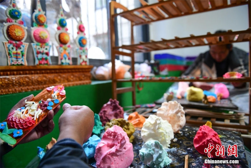 Popula??es celebram Ano Novo tibetano