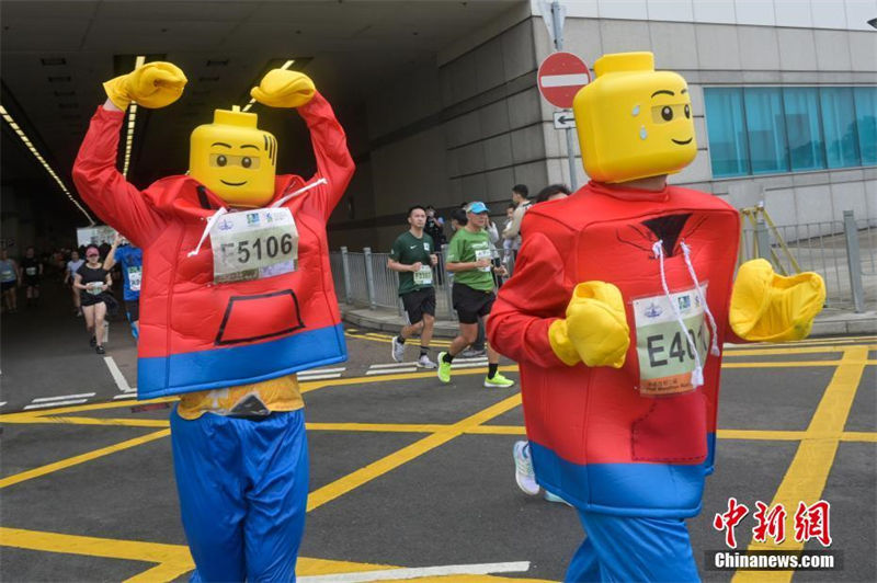 25a Maratona Standard Chartered Hong Kong é iniciada com mais participantes