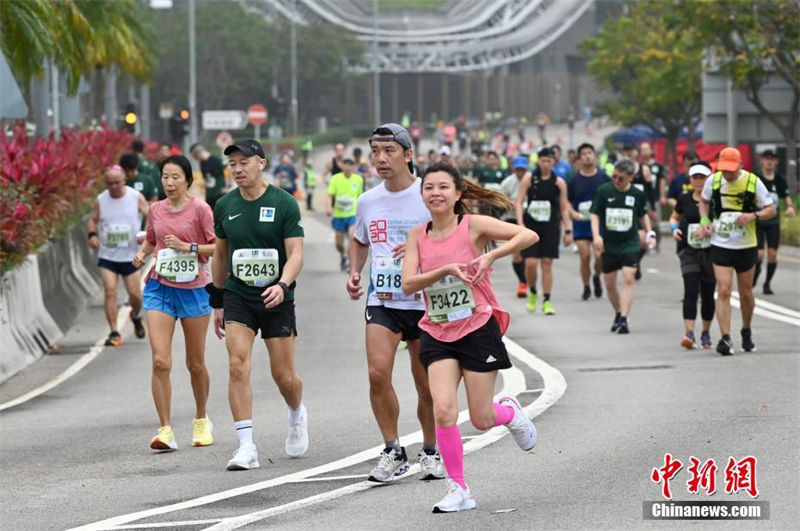 25a Maratona Standard Chartered Hong Kong é iniciada com mais participantes