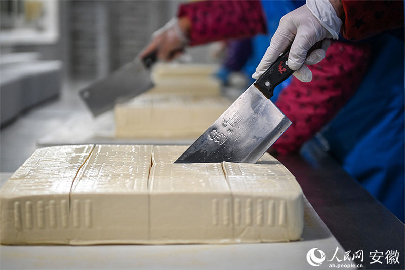 Anhui: vila com oficinas de produ??o caseira de tofu torna-se modelo nacional