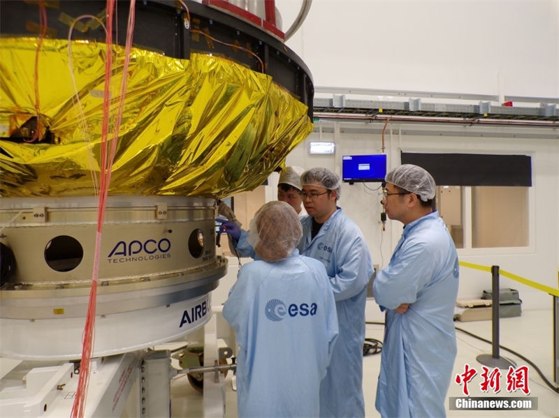 China e Europa realizam primeira montagem conjunta e teste de satélite SMILE
