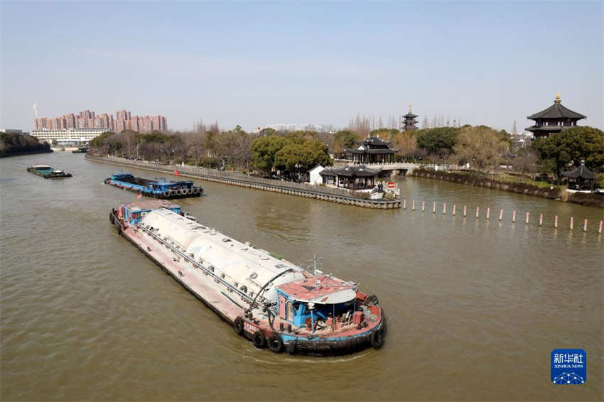 Galeria: cena movimentada do Grande Canal de Beijing-Hangzhou