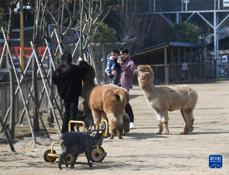 China: vila rural ganha nova vitalidade com explora??o turística de minas abandonadas