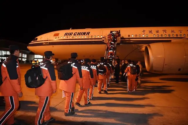 Equipe de resgate chinesa conclui com sucesso miss?o de resgate na Turquia e retorna ao país