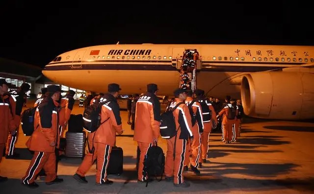 Equipe de resgate chinesa conclui com sucesso miss?o de resgate na Turquia e retorna ao país