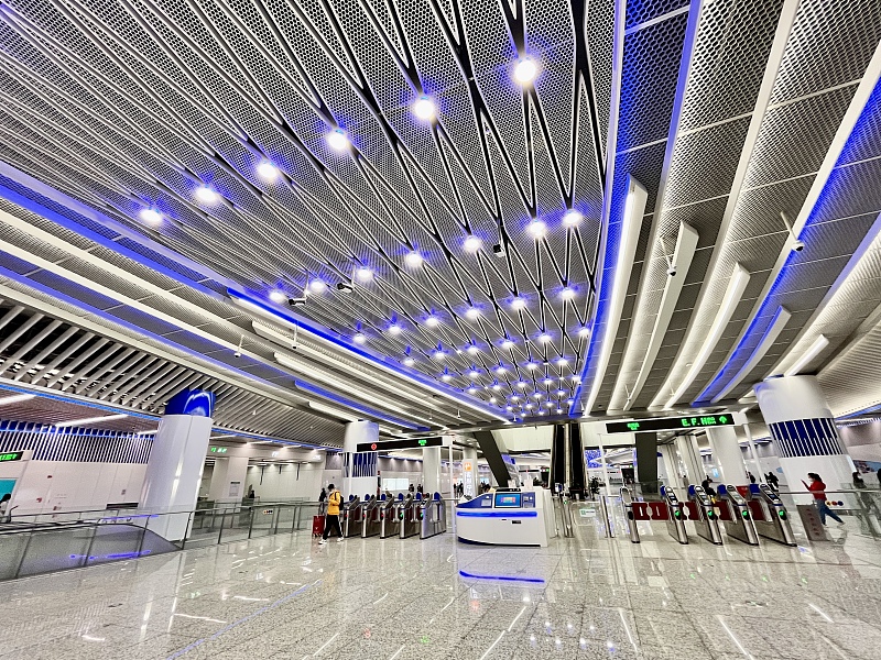 Guangzhou cria biblioteca em esta??o de metr?