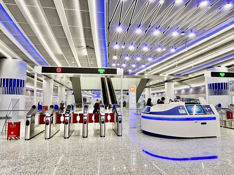 Guangzhou cria biblioteca em esta??o de metr?