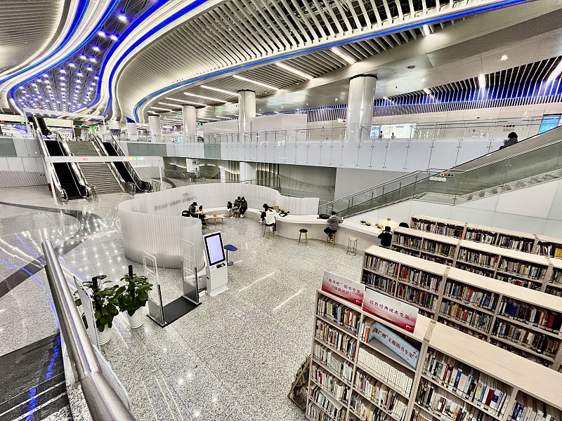 Guangzhou cria biblioteca em esta??o de metr?