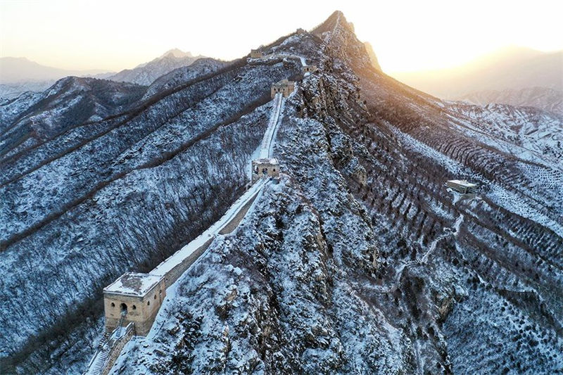 Galeria: Grande Muralha de Simatai está coberta de neve