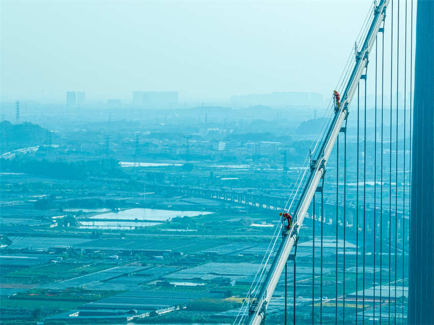 Galeria: Manuten??o realizada na ponte de Guangzhou Huangpu