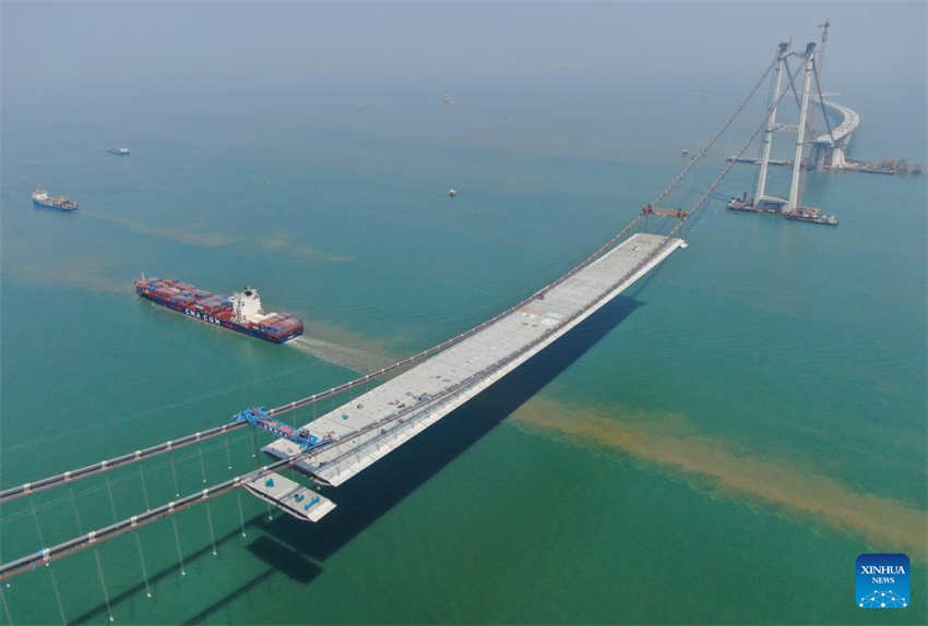 Ponte Lingdingyang está em constru??o em Guangdong 