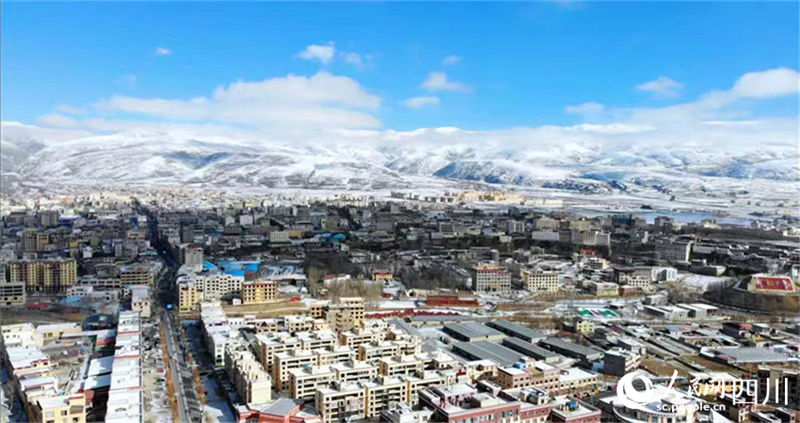 Galeria: neve da primavera decora cidade no sudoeste da China