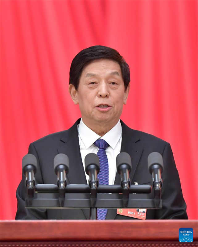 Legislativo nacional da China realiza 2a reuni?o plenária da sess?o anual