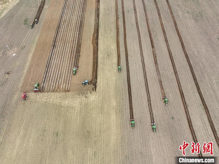 Lavoura da primavera decorre no sul da China