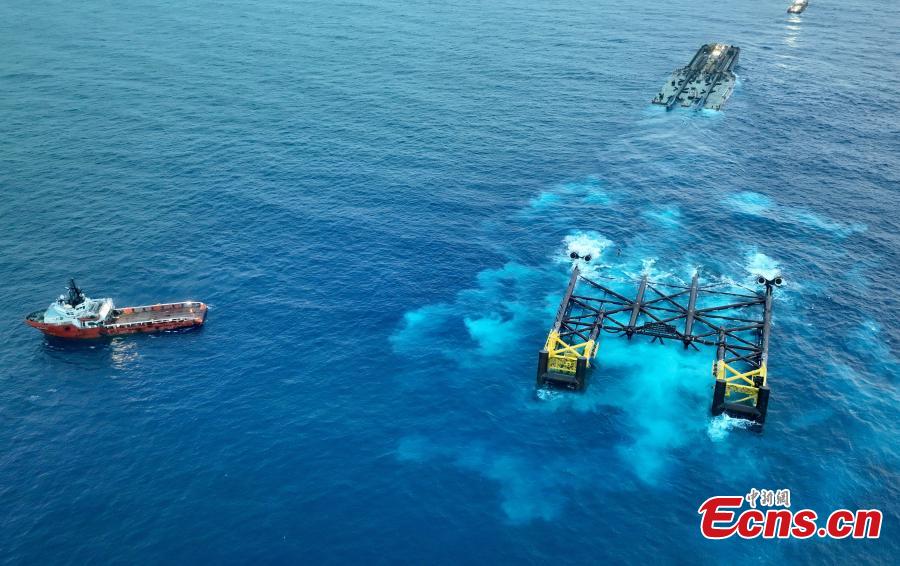 Galeria: plataforma petrolífera Enping 20-4 em constru??o no mar da China Meridional